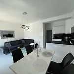 Sky Garden Апартаменты *