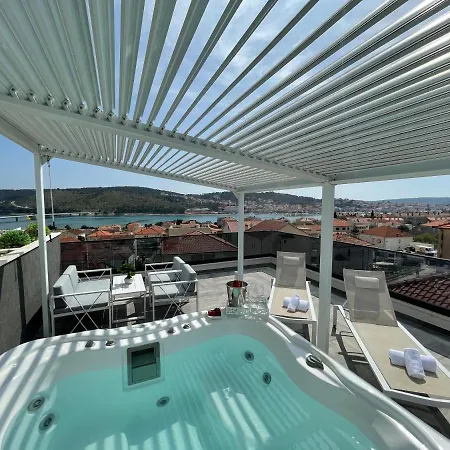 Apartment Sky Garden