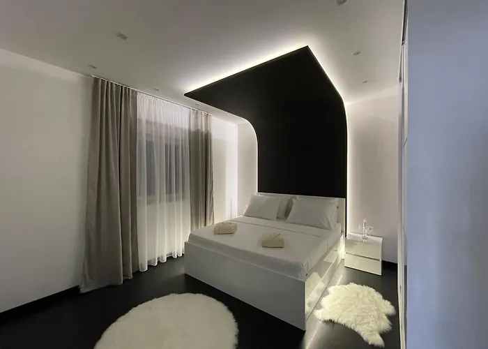 Sky Garden Apartment *