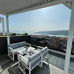 Διαμέρισμα Sky Garden *