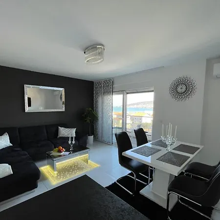 Sky Garden Τρογκίρ